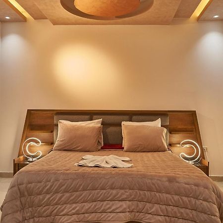 Pyramids Quen Hotel カイロ エクステリア 写真